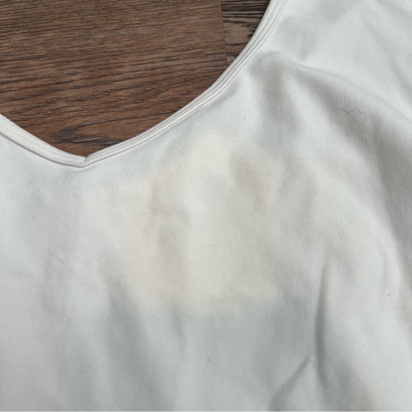 Lululemon Align V-neck Long Sleeve Top in White Size 6 Flawed* - Picture 4 of 9